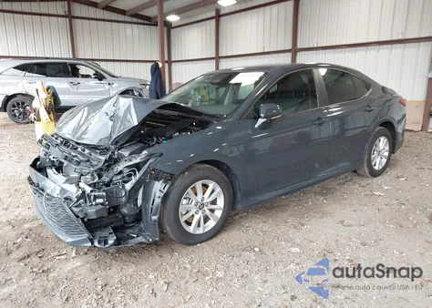 2025 Toyota Camry Le из США, поврежденный, VIN 4T1DAACK9SU567378